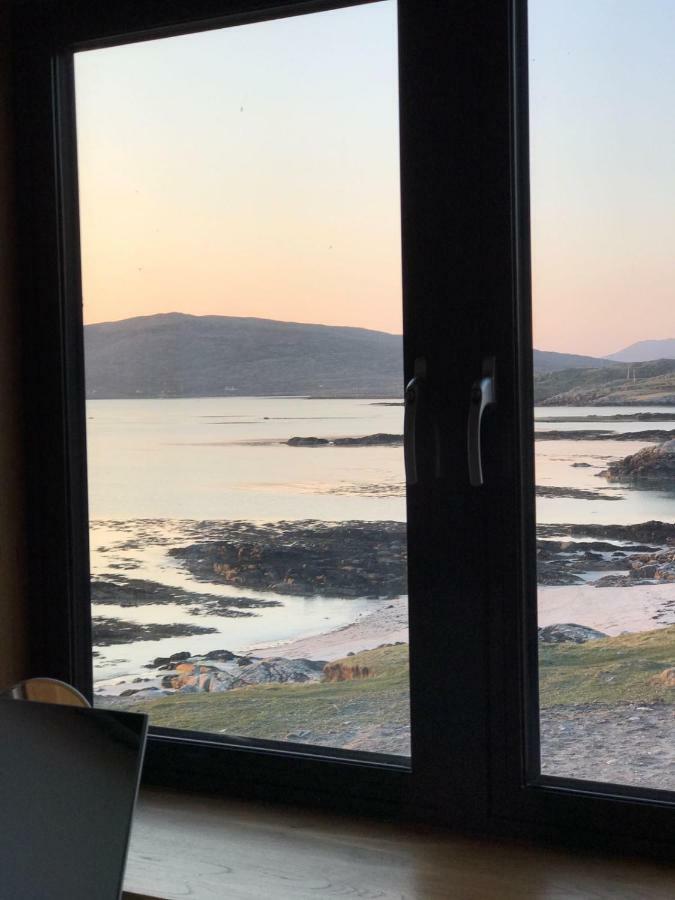 エリスケイ島 An Taigh Mor Bed & Breakfast エクステリア 写真